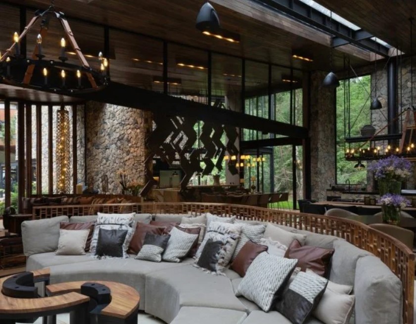 Interior Glass Solutions, Dubai – Custom Partitions, Doors, Feature Walls and Railings in Clear, Frosted & Decorative Glass by INFOCUS Glass & Aluminium Works, UAE